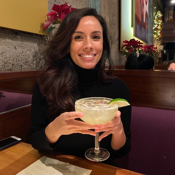 Meet your Posher, Erika - Picture 1 of 1